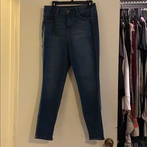 Women’s jeans